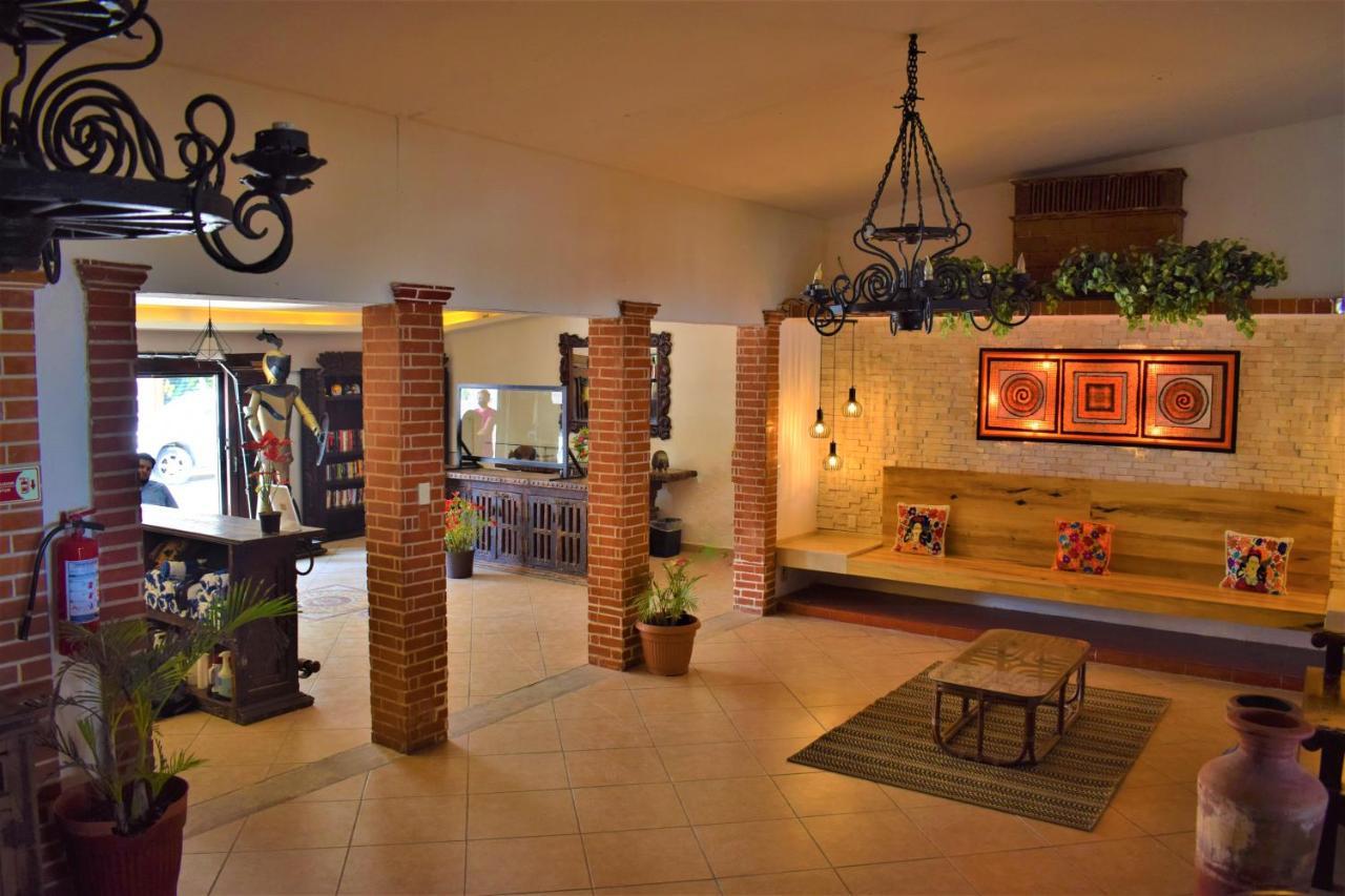 Hacienda Morelos Beachfront Hotel Puerto Morelos Exterior foto